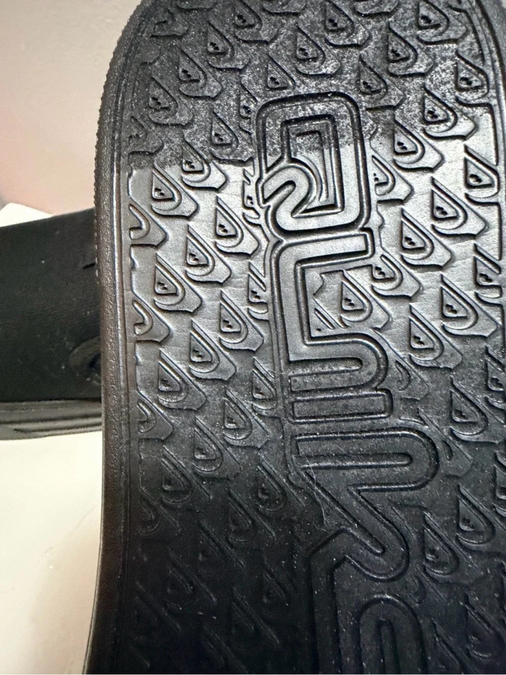 Quiksilver all black