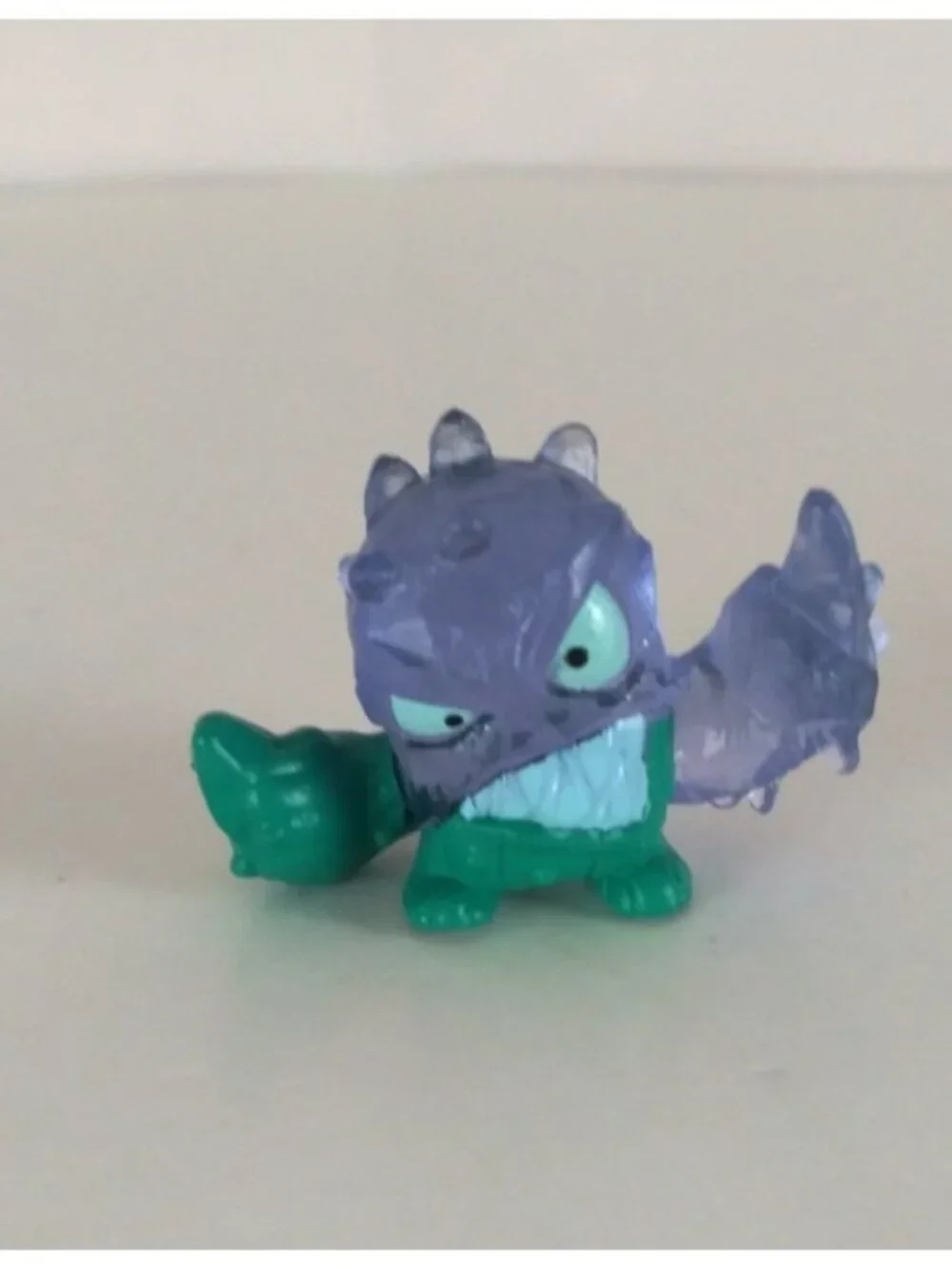 Mr. Beast Labs Swarms Hyper Fusion Series Frozen Freaks Frost Spike Ultra Rare