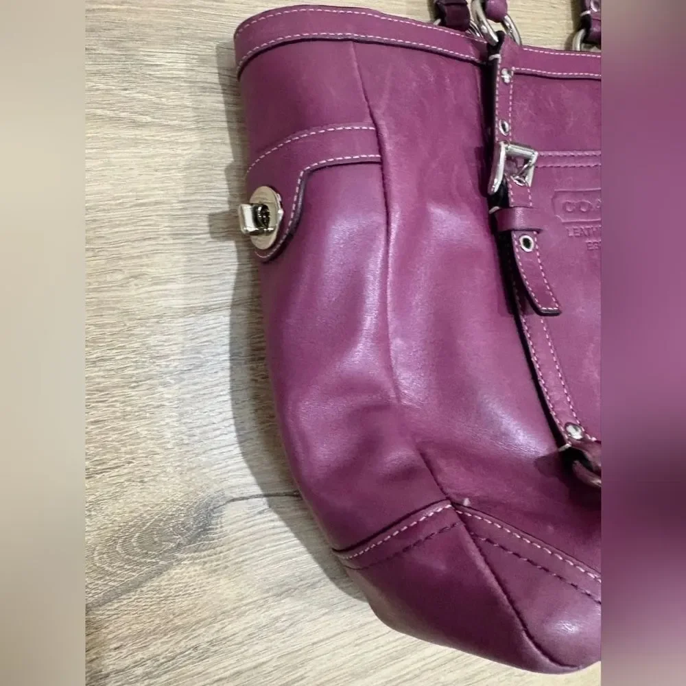 Coach chic tote