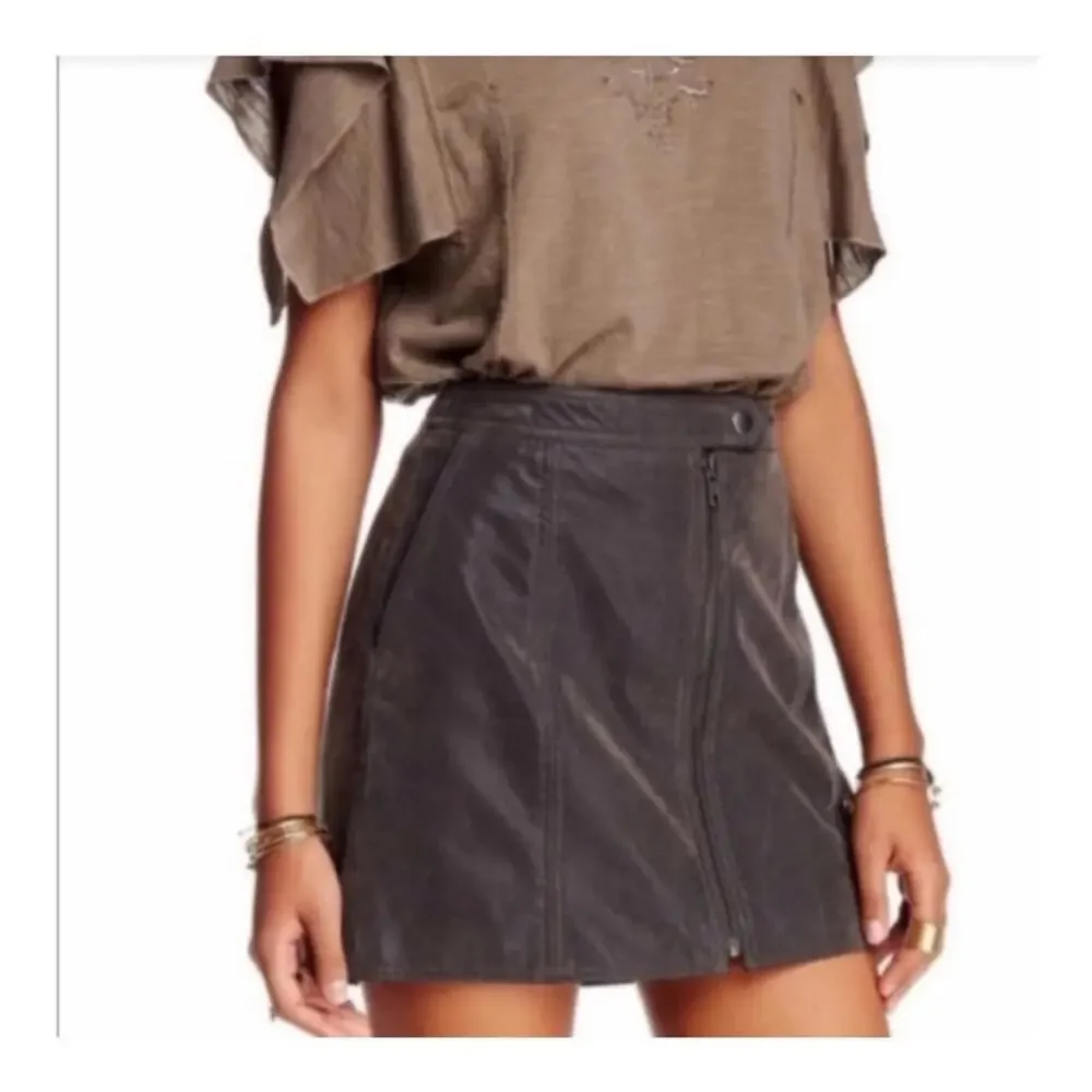 Free People Get Into the Grove Faux Suede Gray Mini Skirt size 6