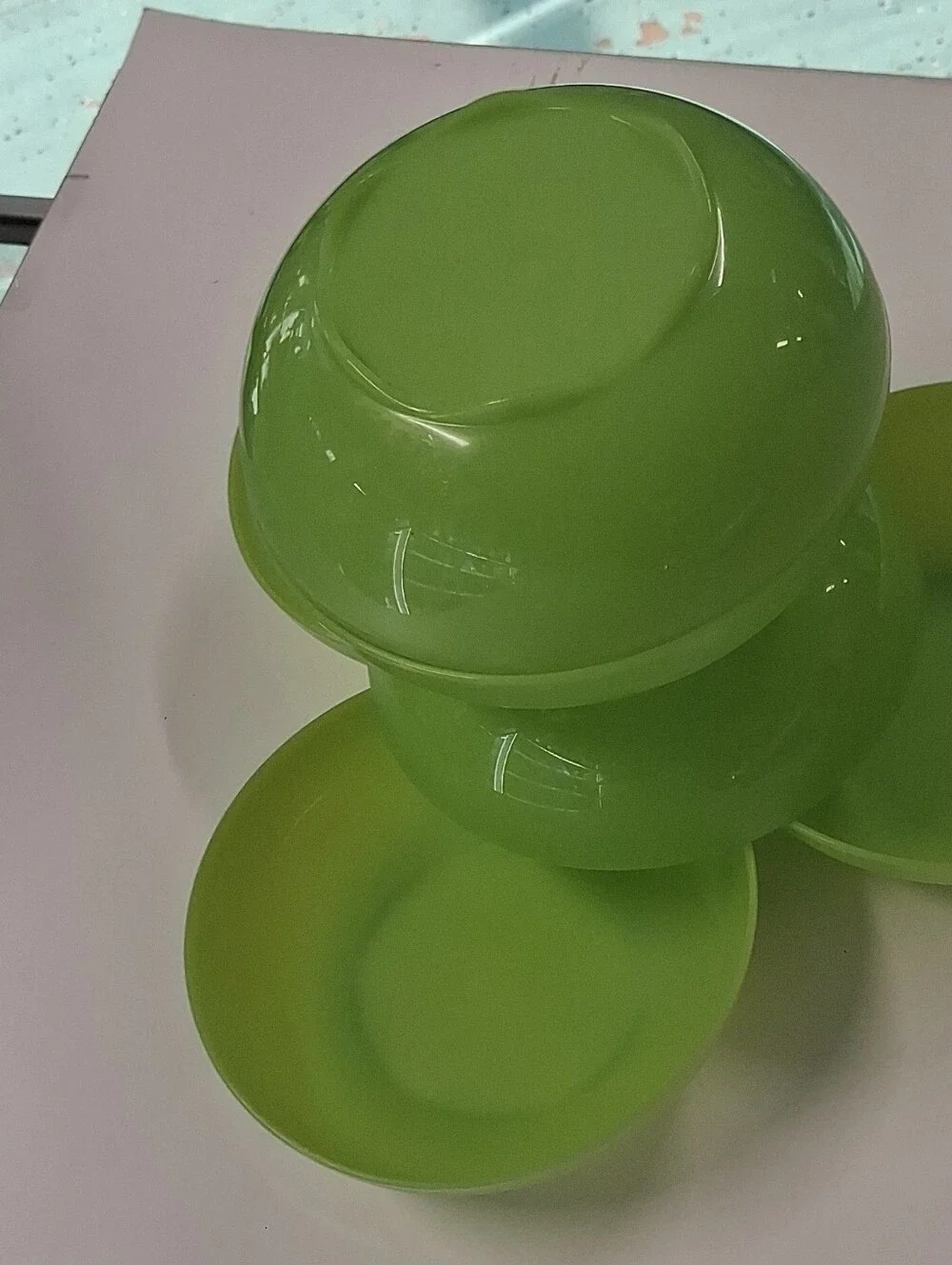 Tupperware six serving