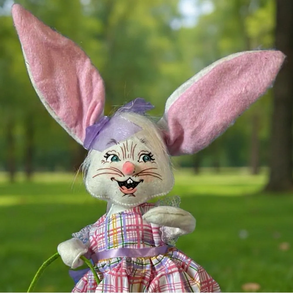 Annalee adorable bunny