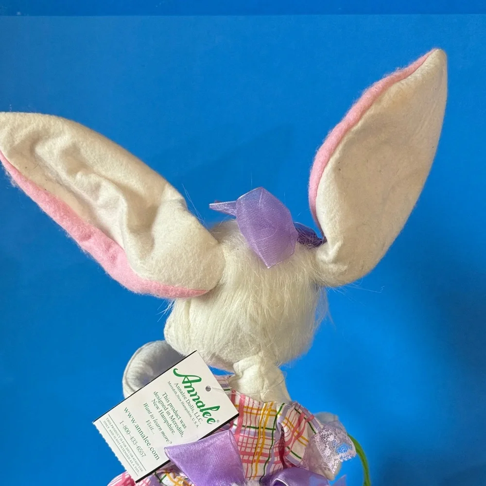 Annalee adorable bunny