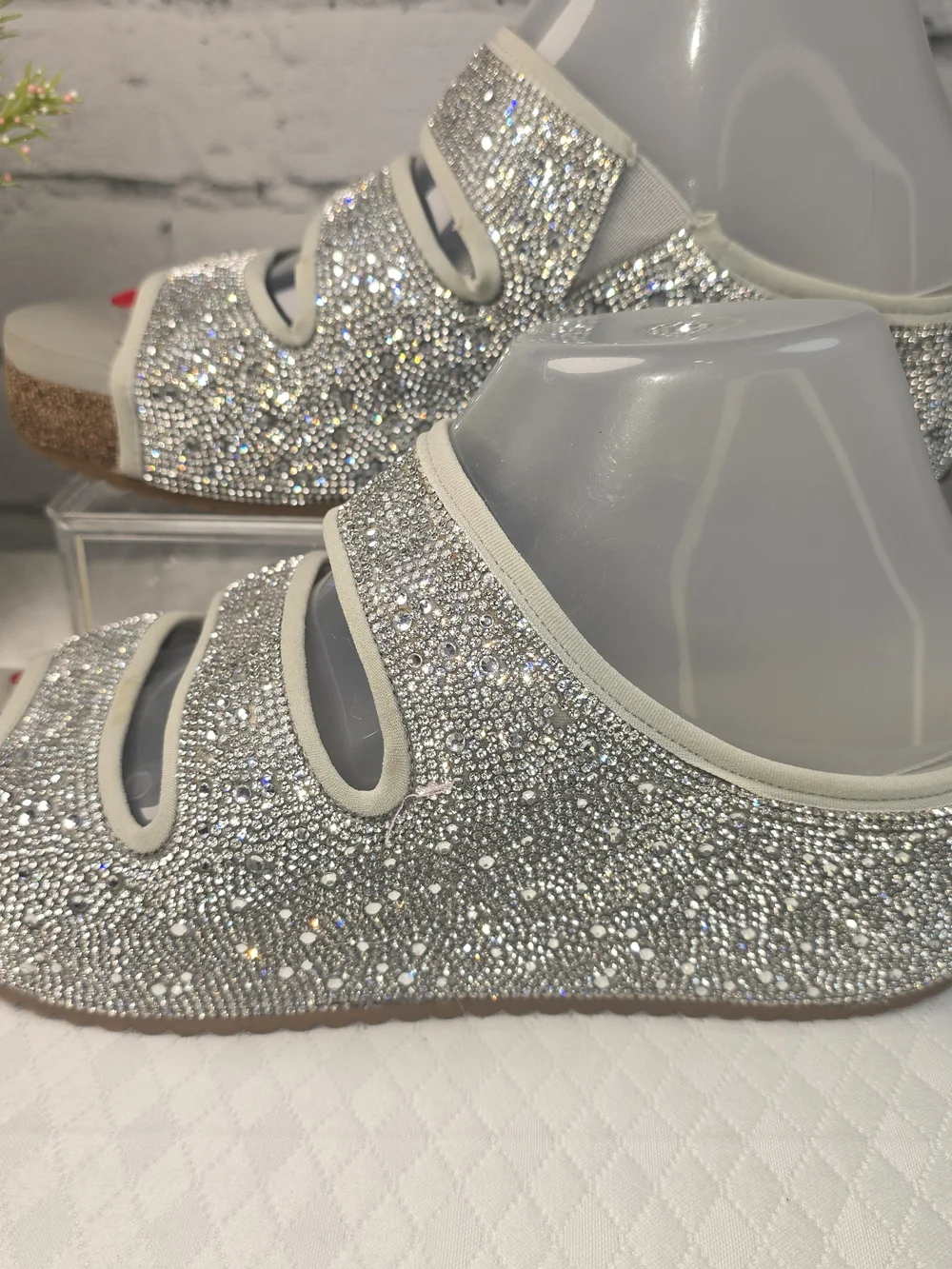 Chelsea & Violet sparkling silver