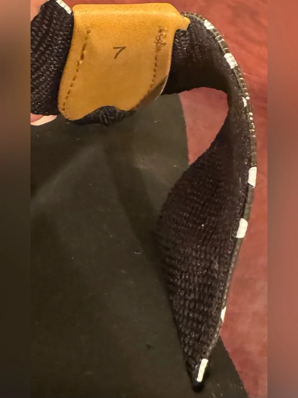 Yellow Box women’s black