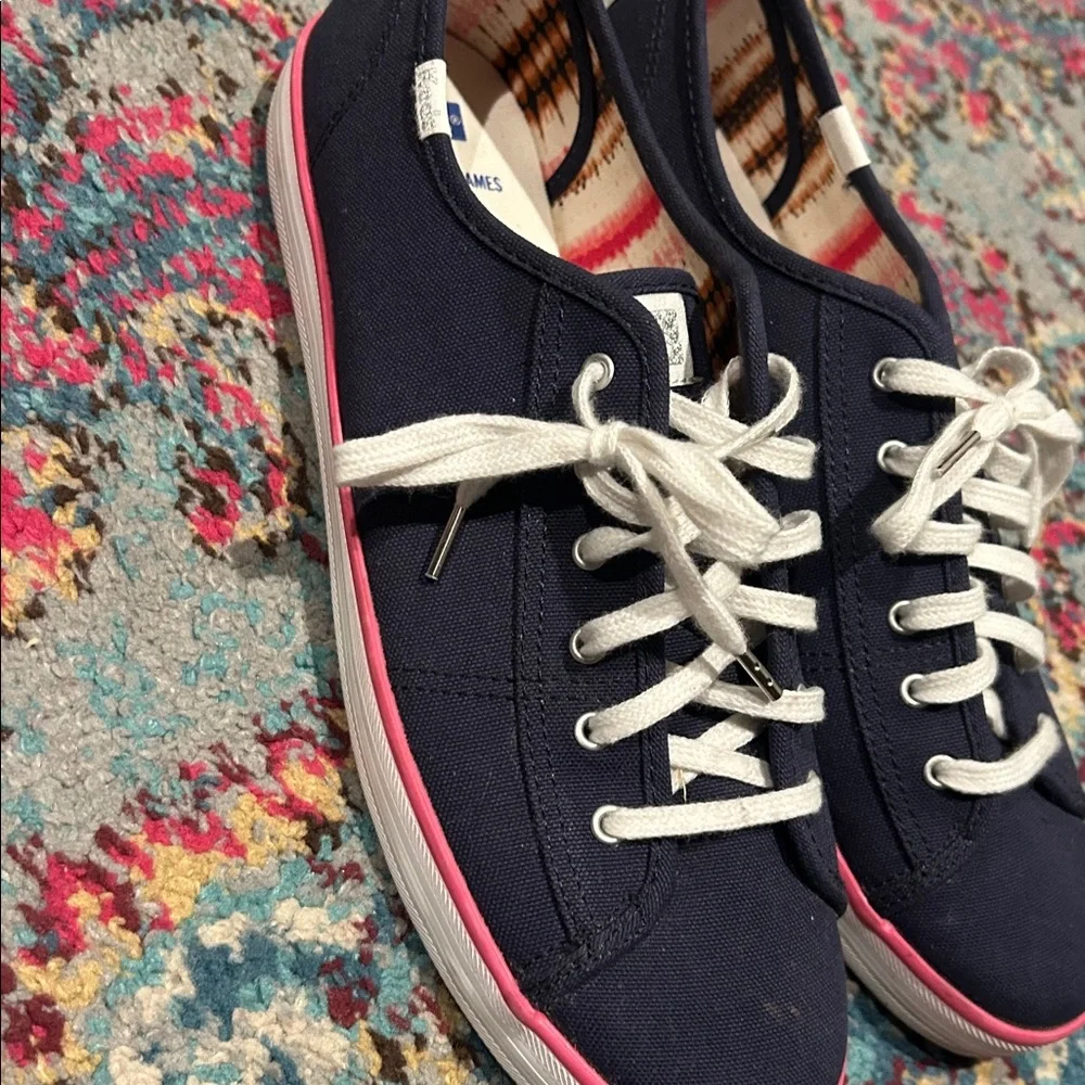 Keds white super