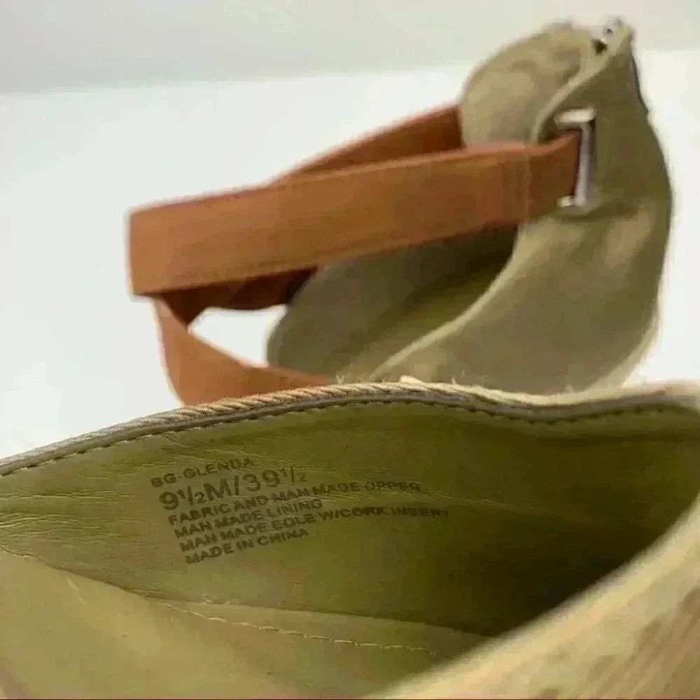 BCBGeneration womens platform