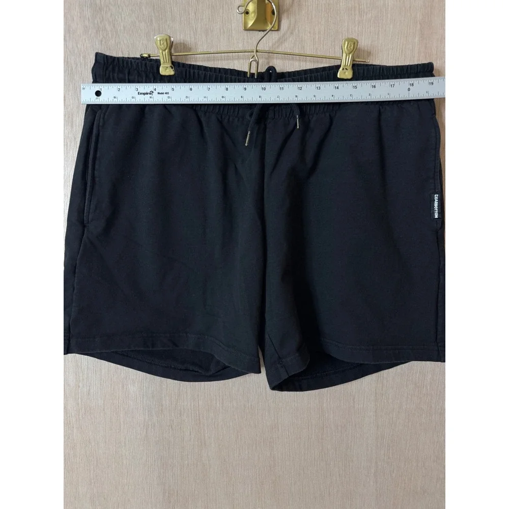 Bearbottom clothing lounge