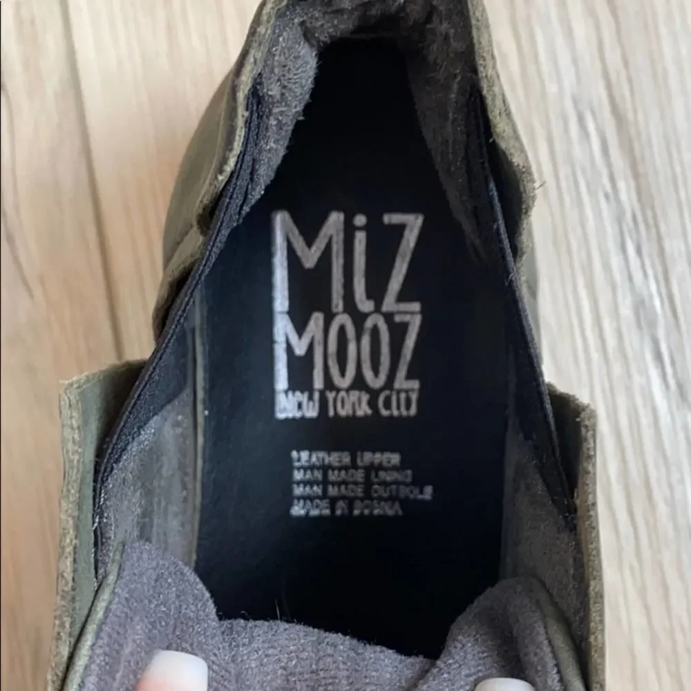 Miz Mooz miz mooz