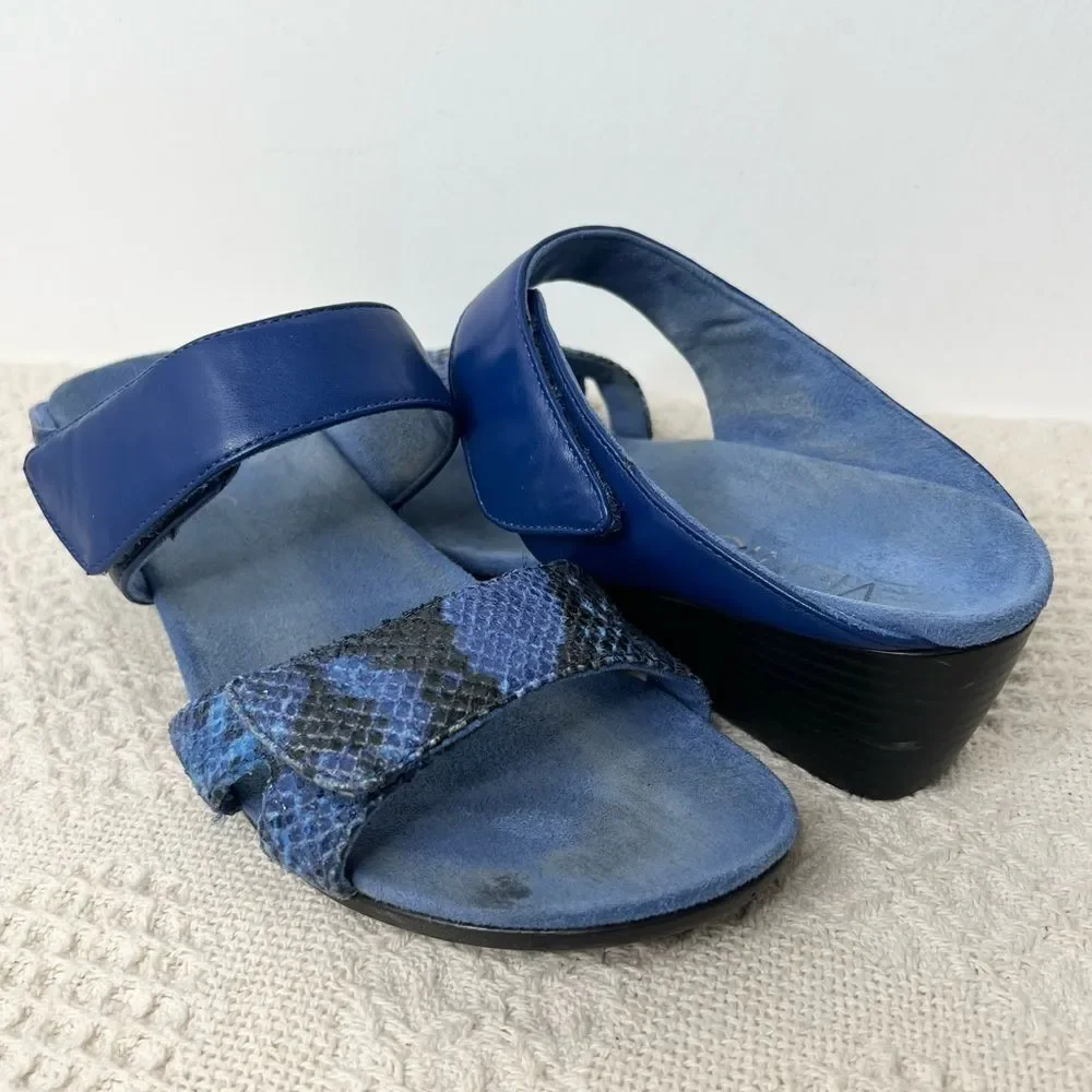 Vionic Chrissy Wedge Slide Sandals Blue Snake