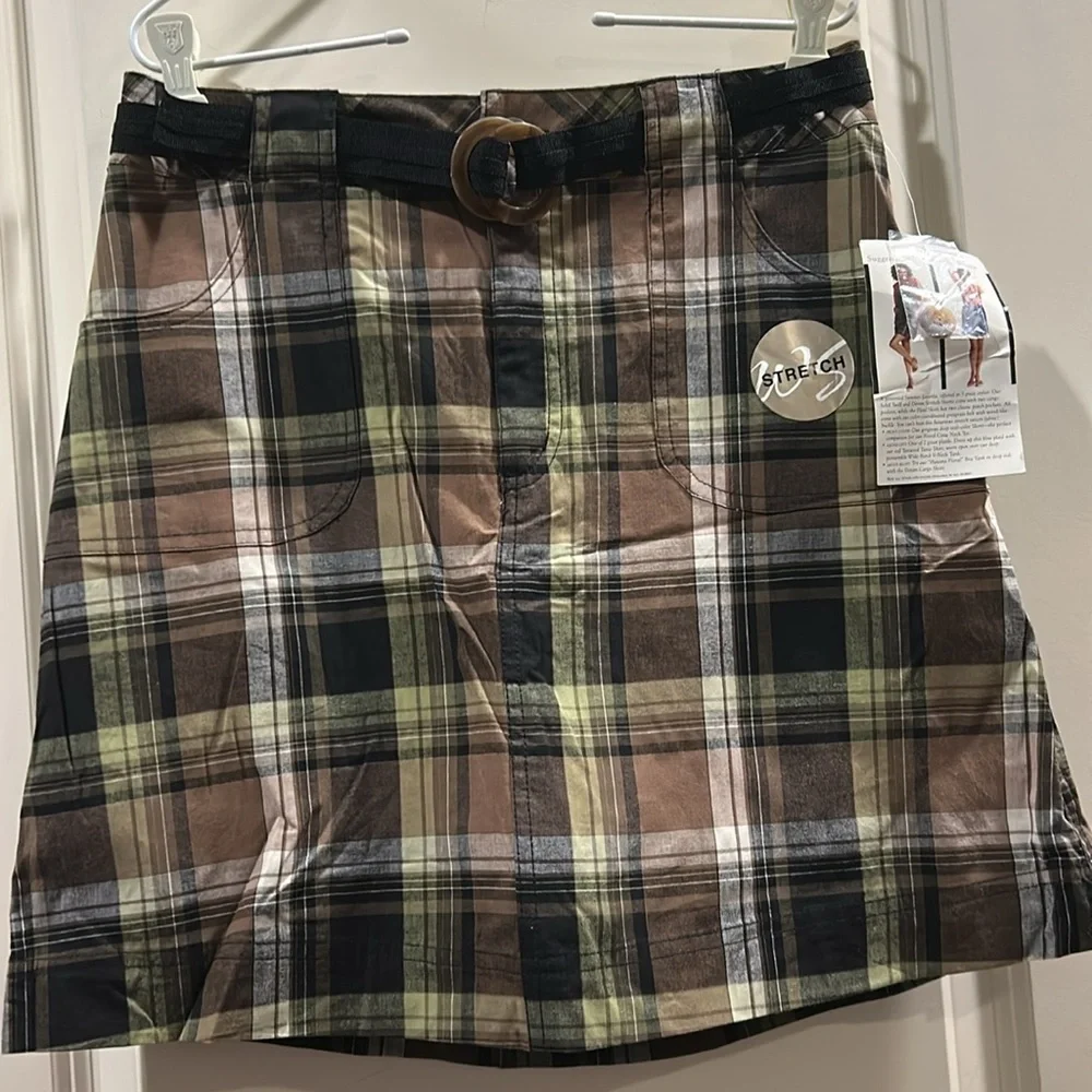 NWT White Stage plaid stretchy Skort ZipUp Belted deep pockets for phone size 8