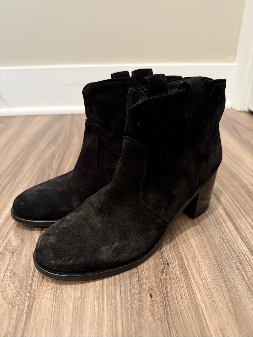 Laurence Dacade chic black