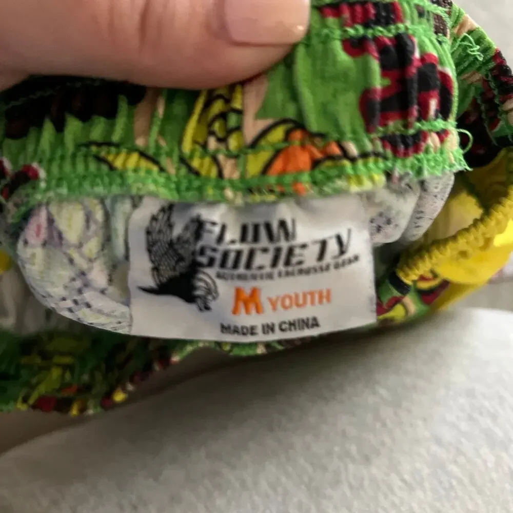 Flow Society boys medium