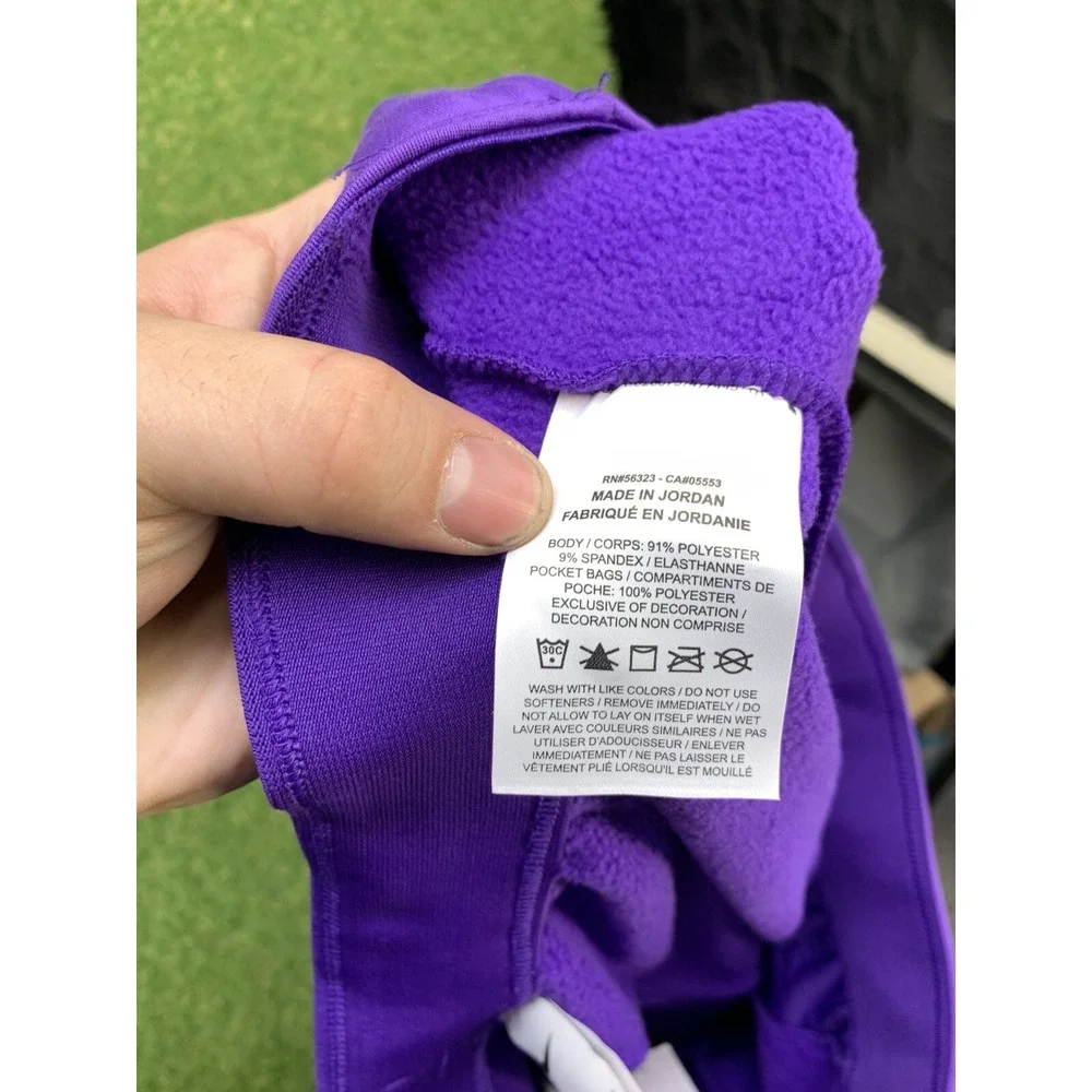 Nike shop confidence