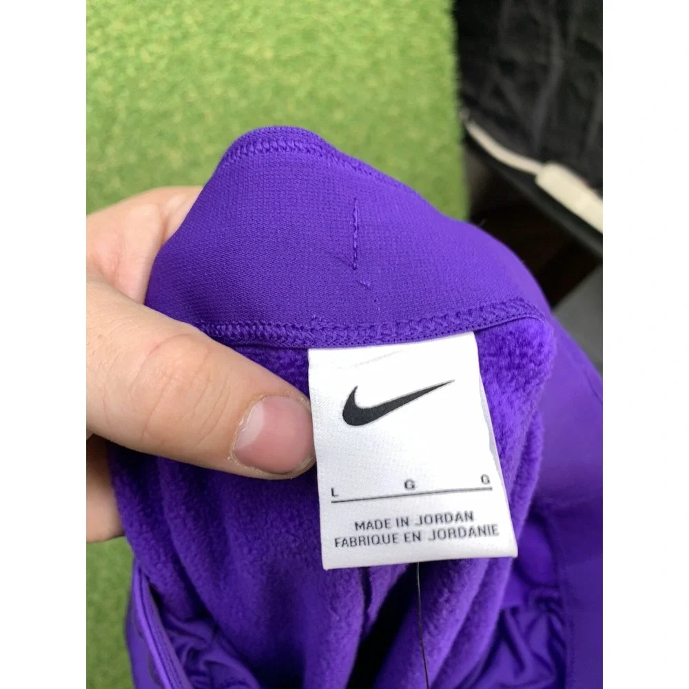 Nike shop confidence