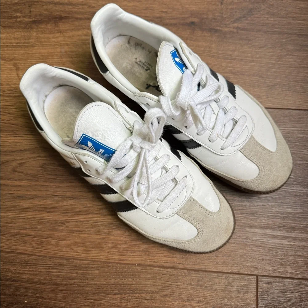 adidas classic sneakers