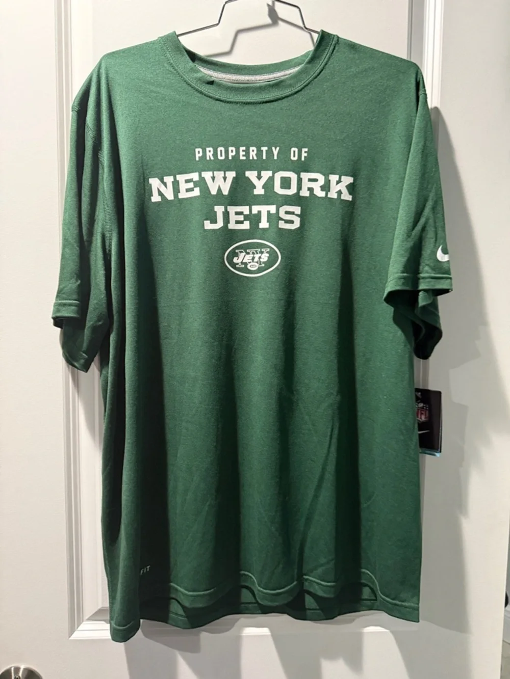 Nike dri-fit mens shirt. Size Xl. NWT.