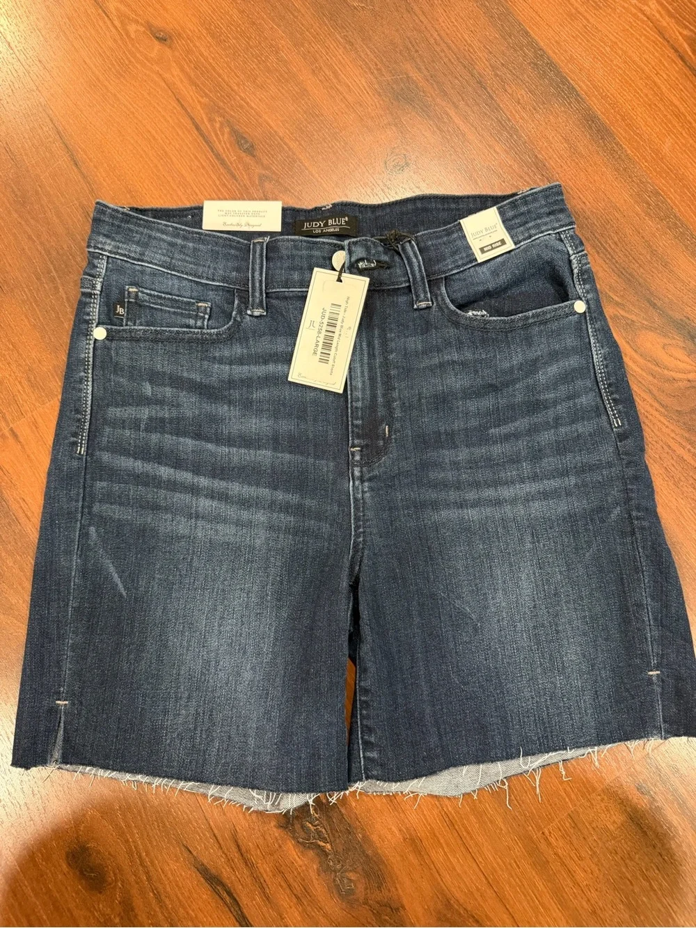 NWT JUDY BLUE Mid Rise Cut Off Shorts Women Sz Large