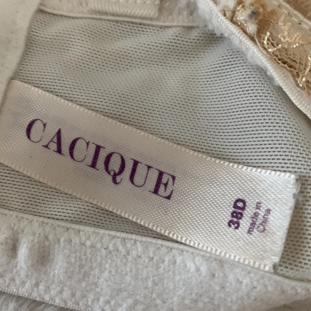 Cacique good used