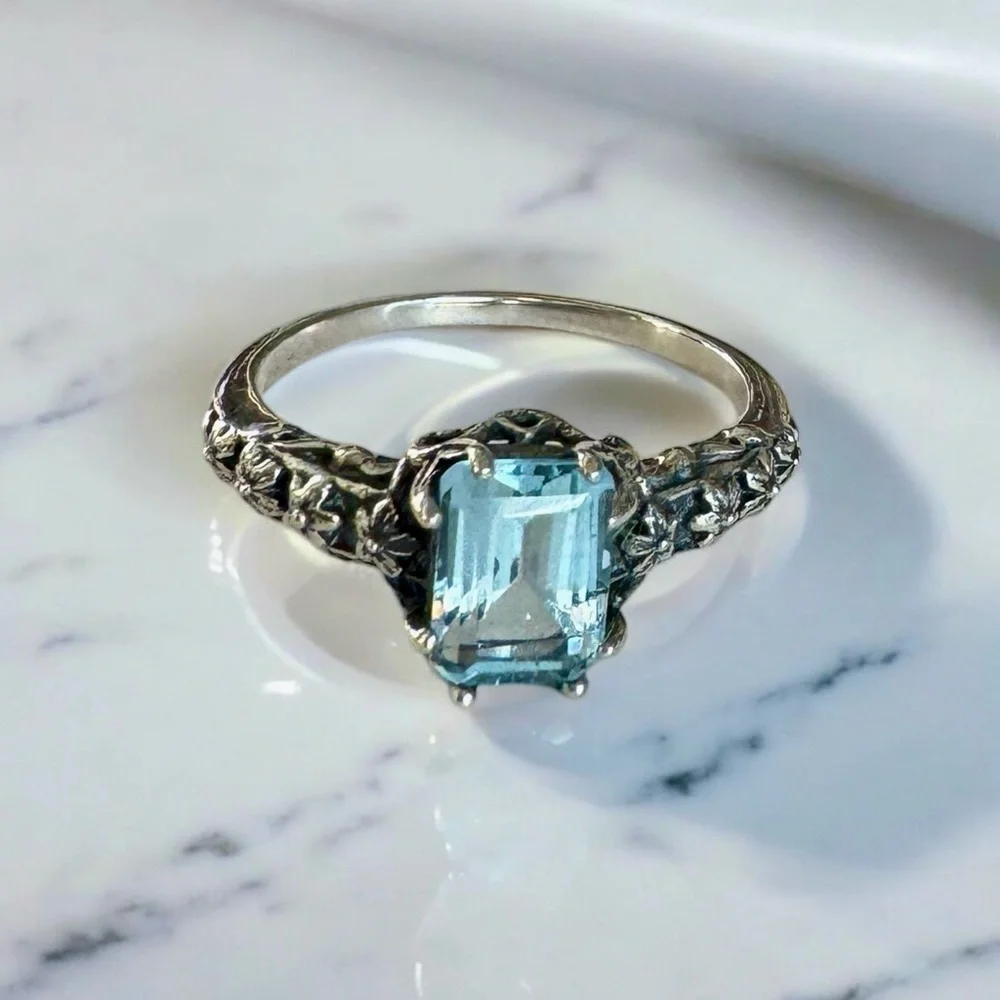 Vintage natural 2ct