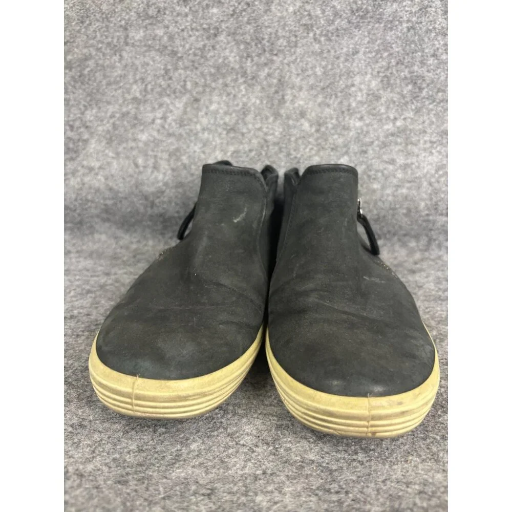 Ecco brand model