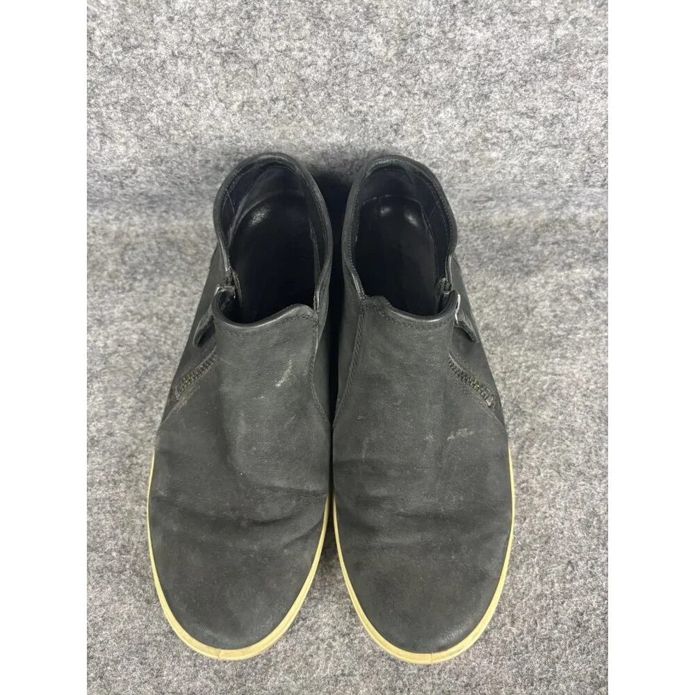 Ecco brand model