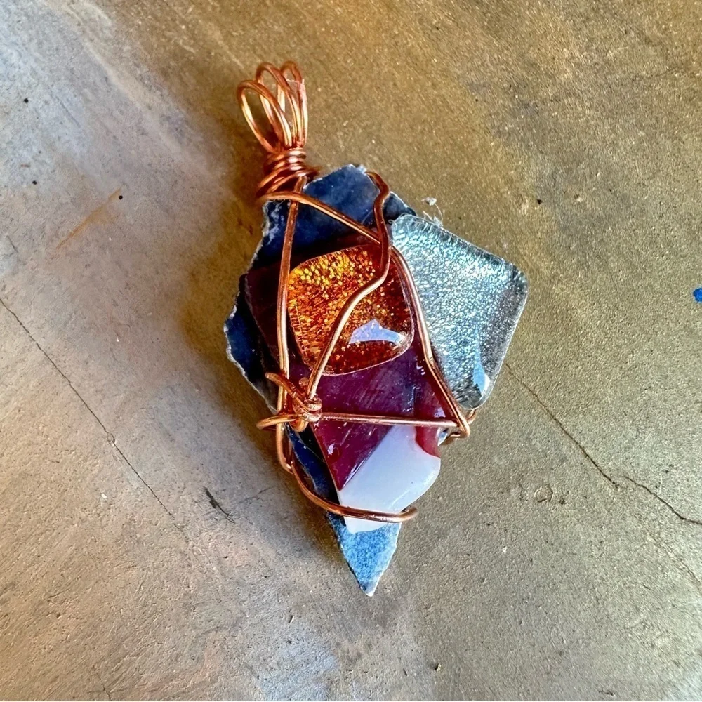Handmade pendant artisan