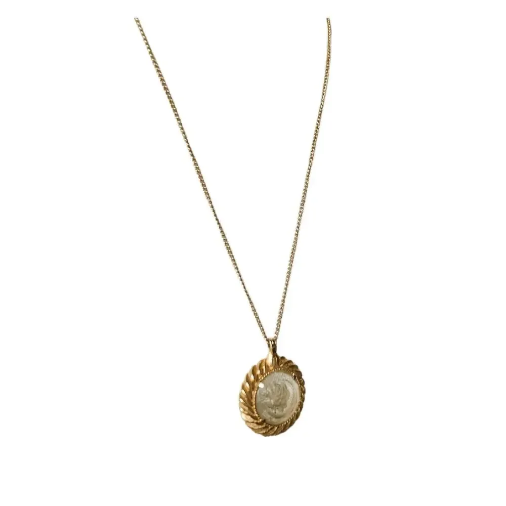 Vintage reverse intaglio