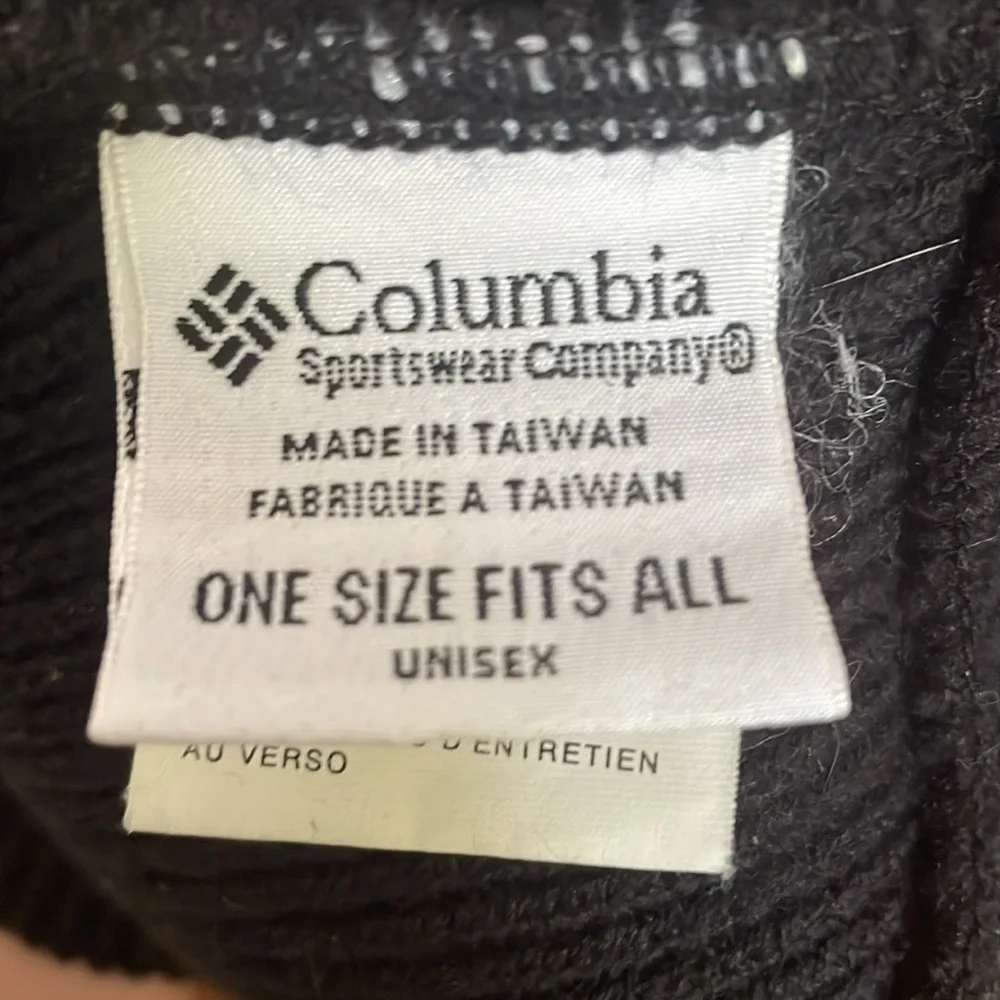 Columbia knit beanie