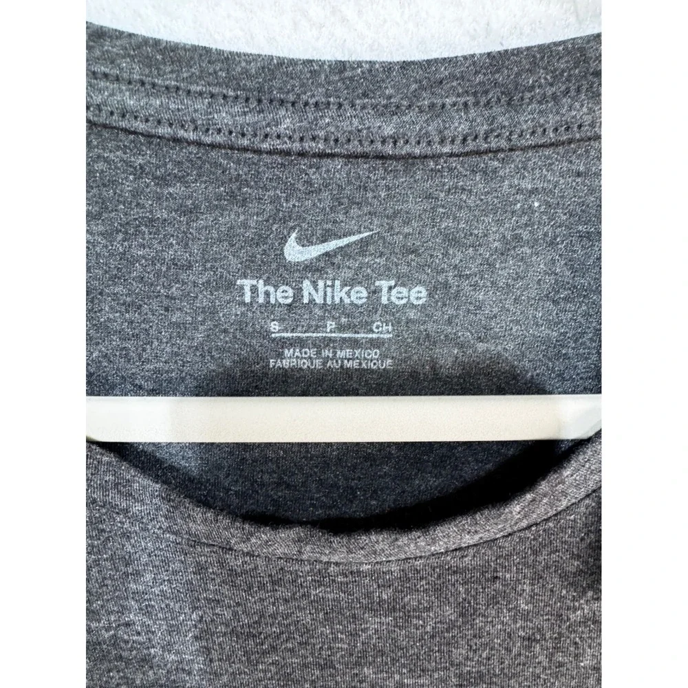Nike T-Shirt Carolina Panthers NFL Team Apparel Women's Small Gray Football New