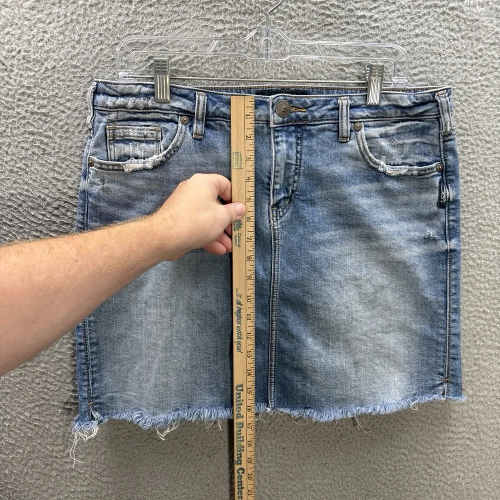 Silver Jeans overall good