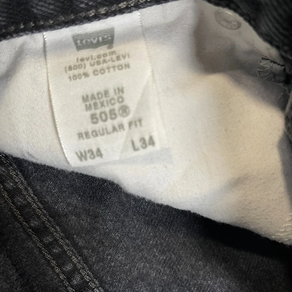 Levis opening red