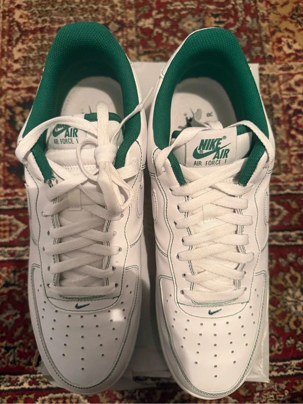Nike classic low