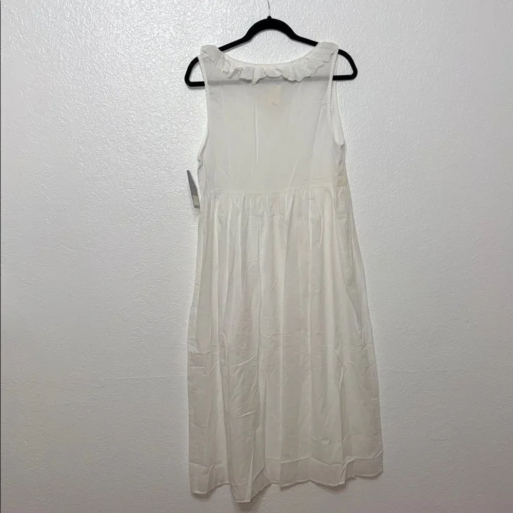 Eileen West chic sleeveless