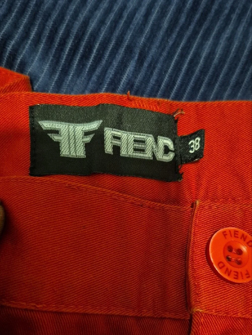 N/A classic red