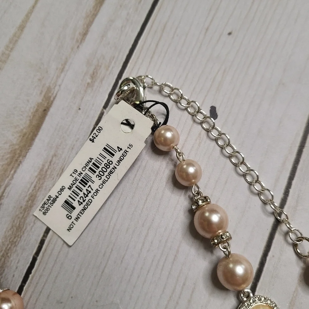 Anne Klein short necklace