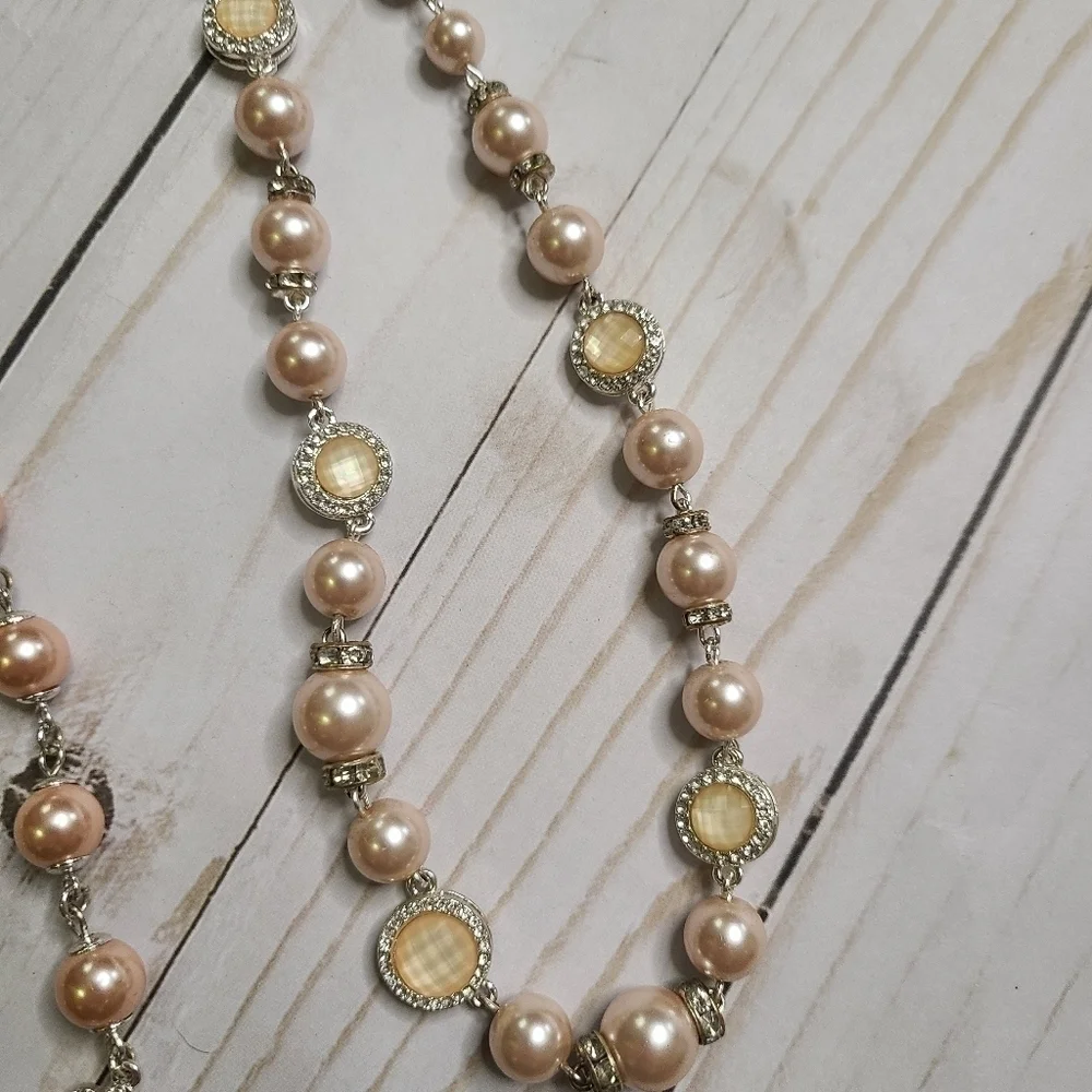 Anne Klein short necklace