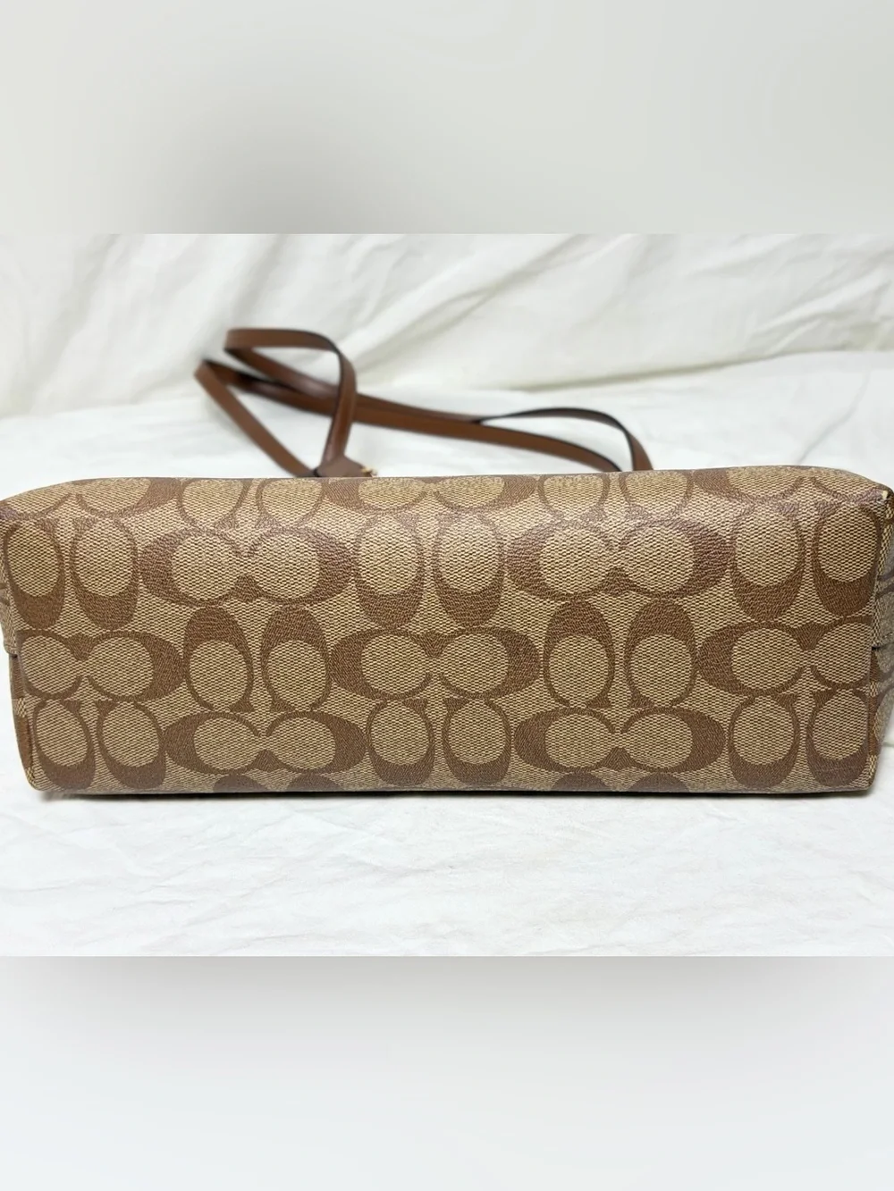 Coach classic versatile