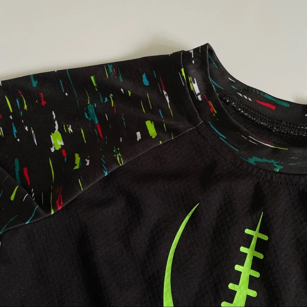 Athletic black short