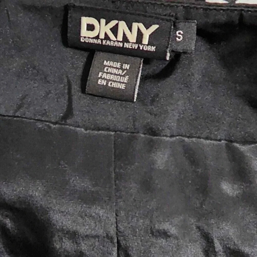 Dkny black cropped