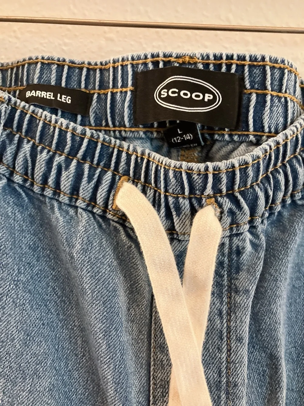 Scoop relaxed wide