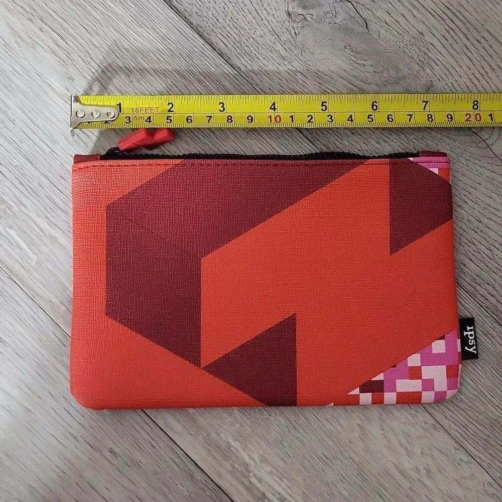 ipsy tetris red