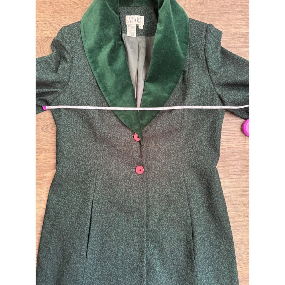 N/A dark green