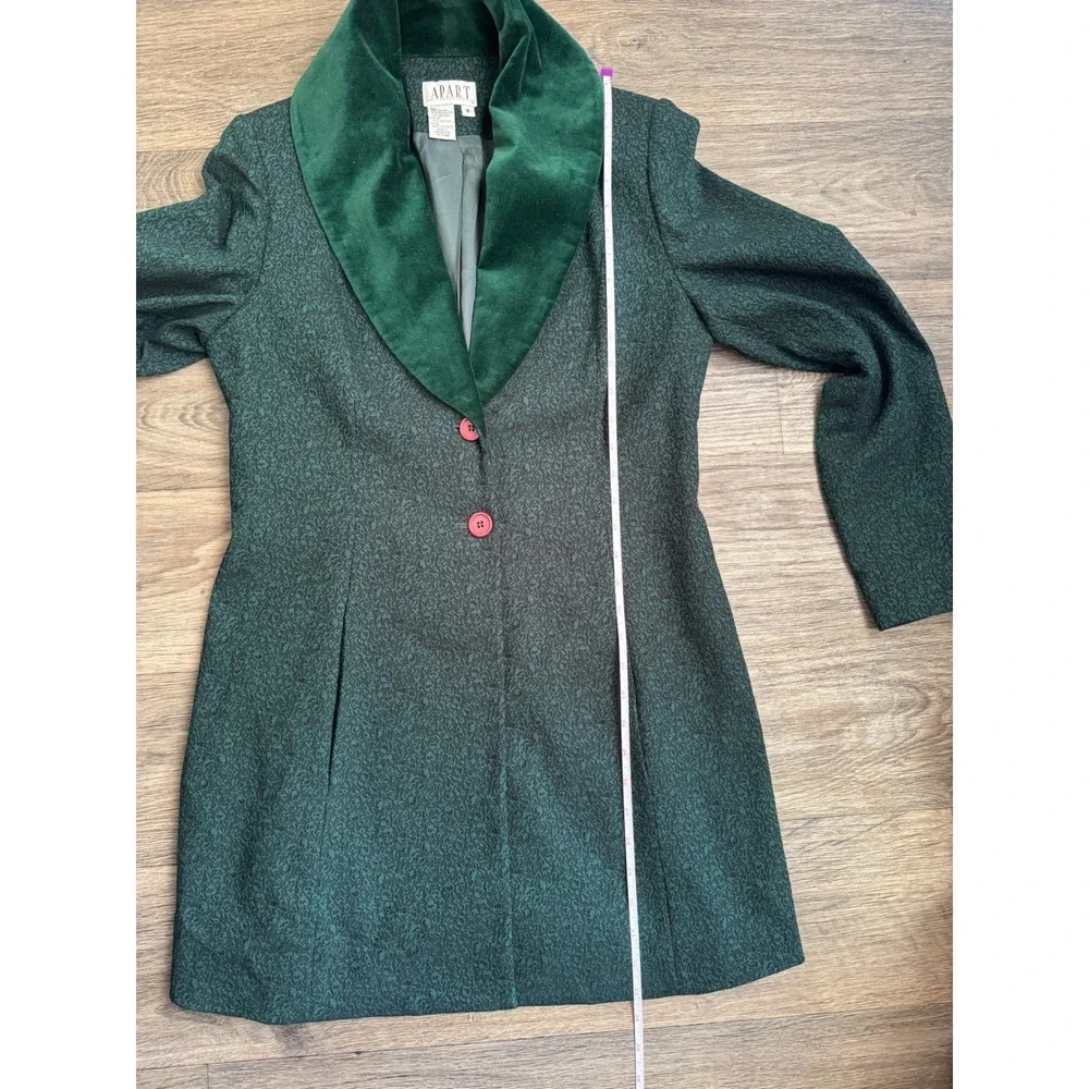 N/A dark green