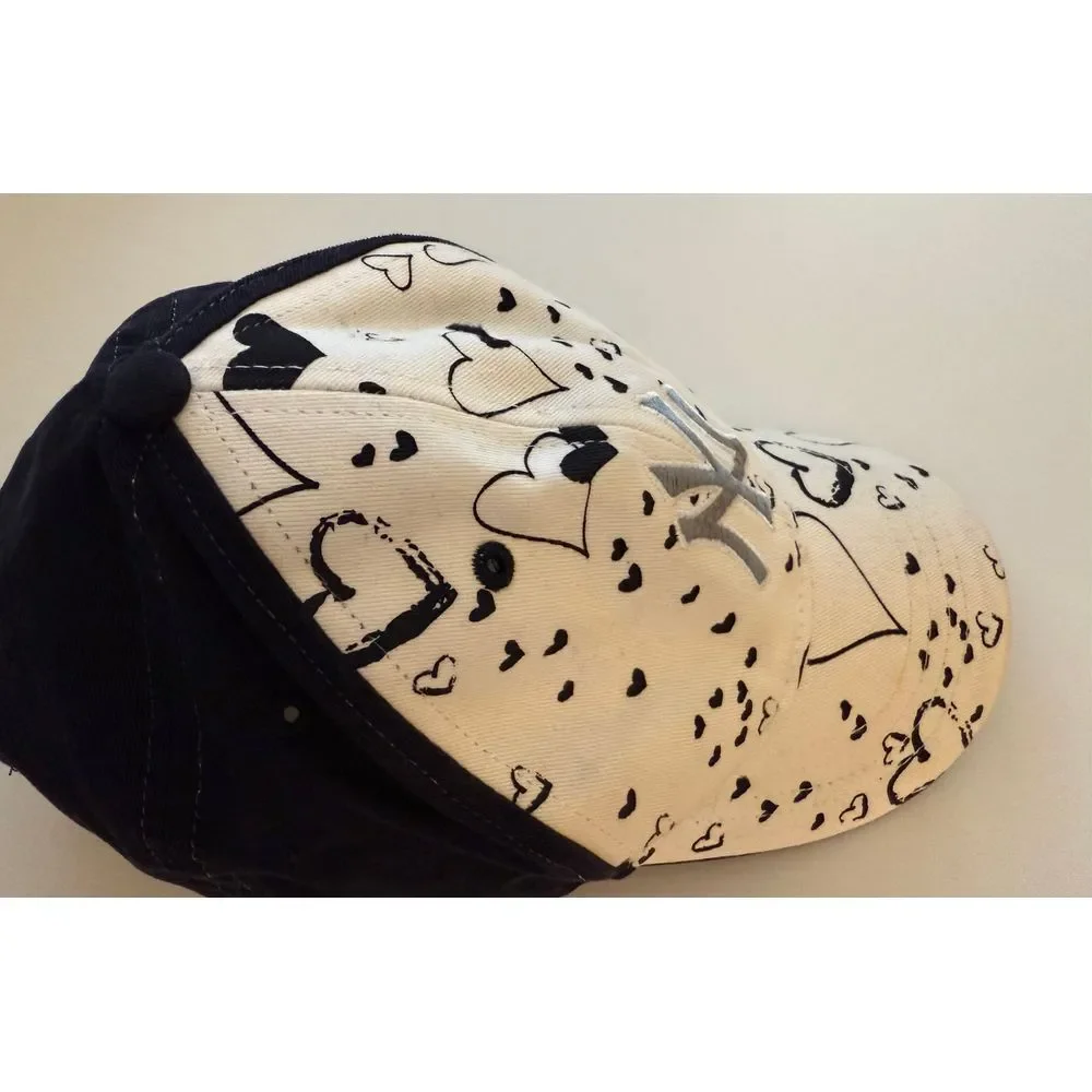New York Yankees Youth Baseball Hat Cap Black/ White Hearts Fan‎ Favorite MLB