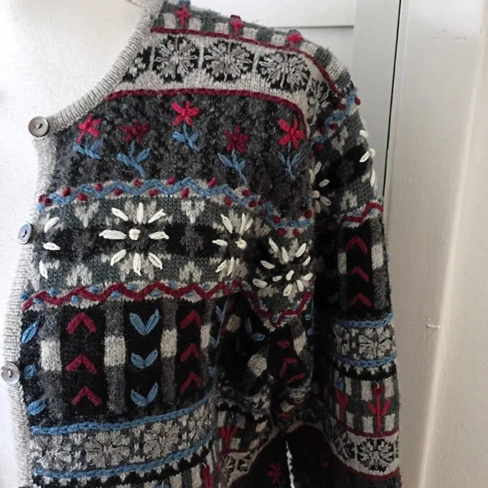 Talbot's women's vintage grey color palate Lambswool blend cardigan S‎