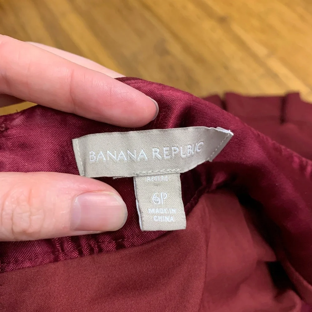 Banana Republic pleats waistband become