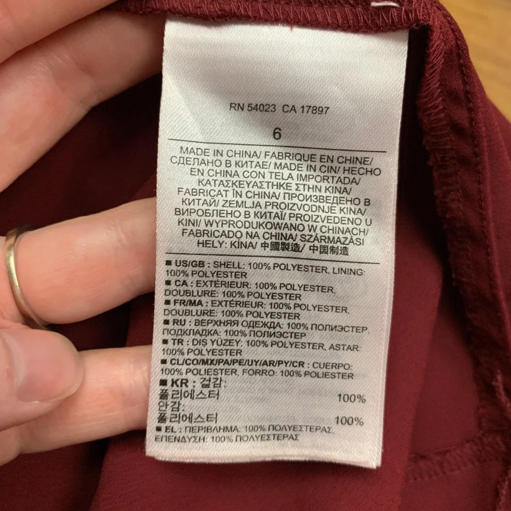 Banana Republic offers petite up