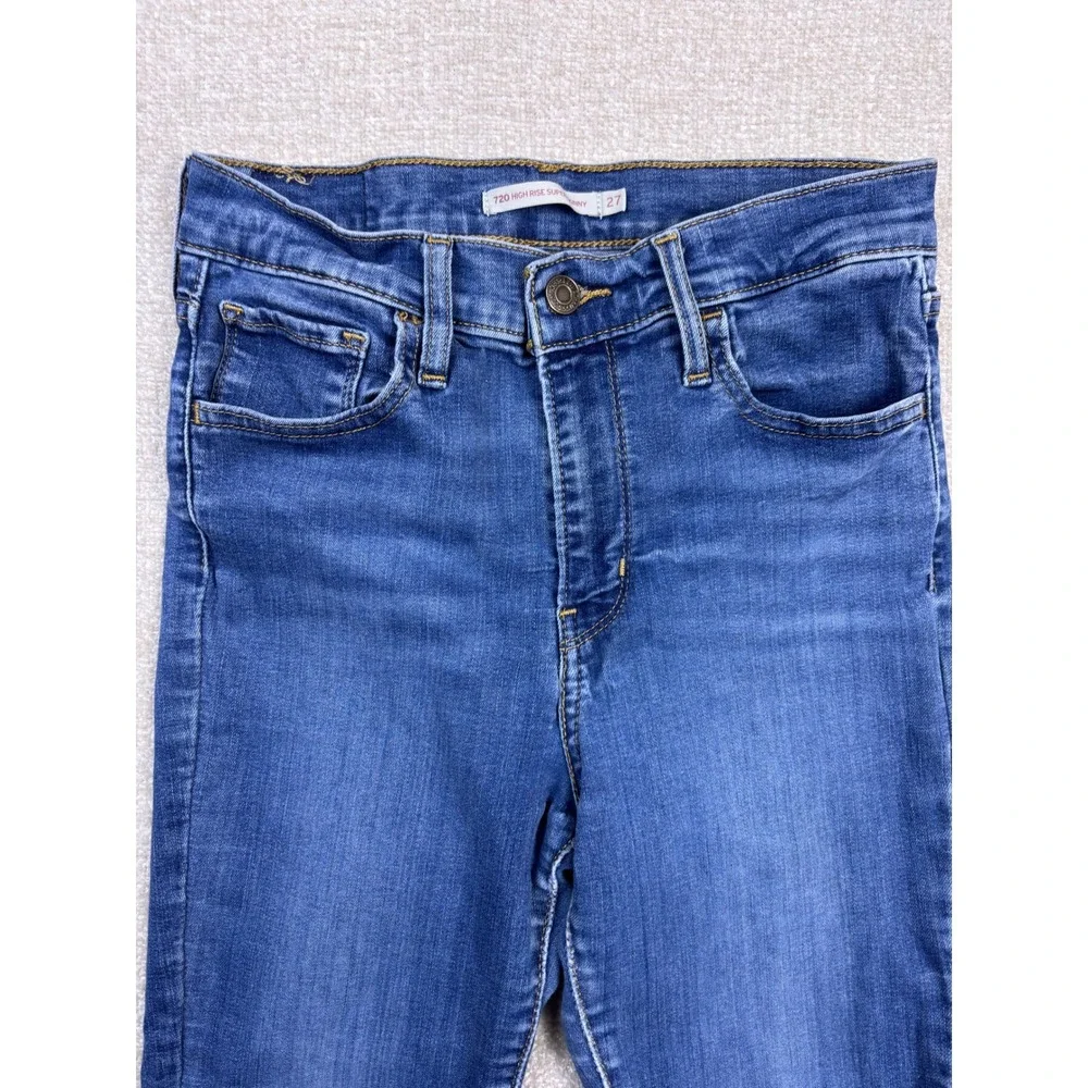 Levis wardrobe hip