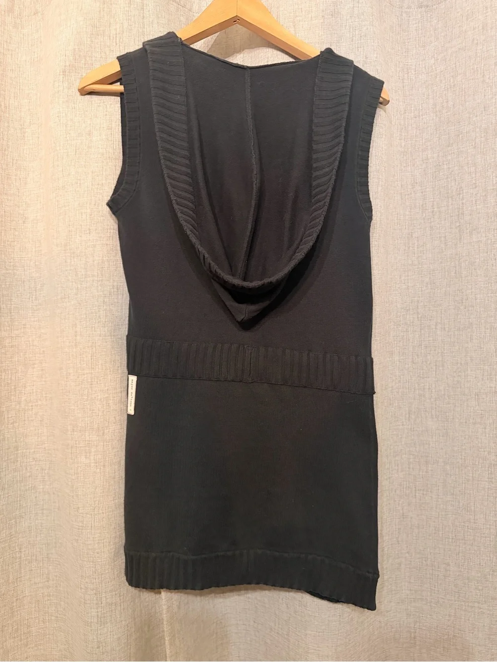Major de Lema? classic sleeveless